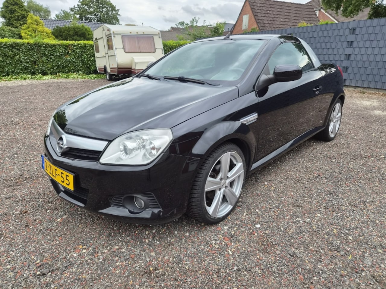 Opel Tigra TwinTop - 1.4-16V Enjoy Nw apk + Airco !! - AutoWereld.nl