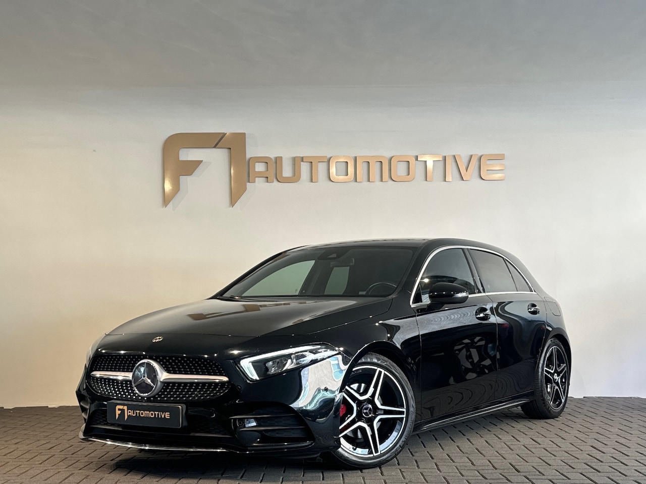 Mercedes-Benz A-klasse - 200 AMG Camera|CarPlay|Stoelverwarming - AutoWereld.nl