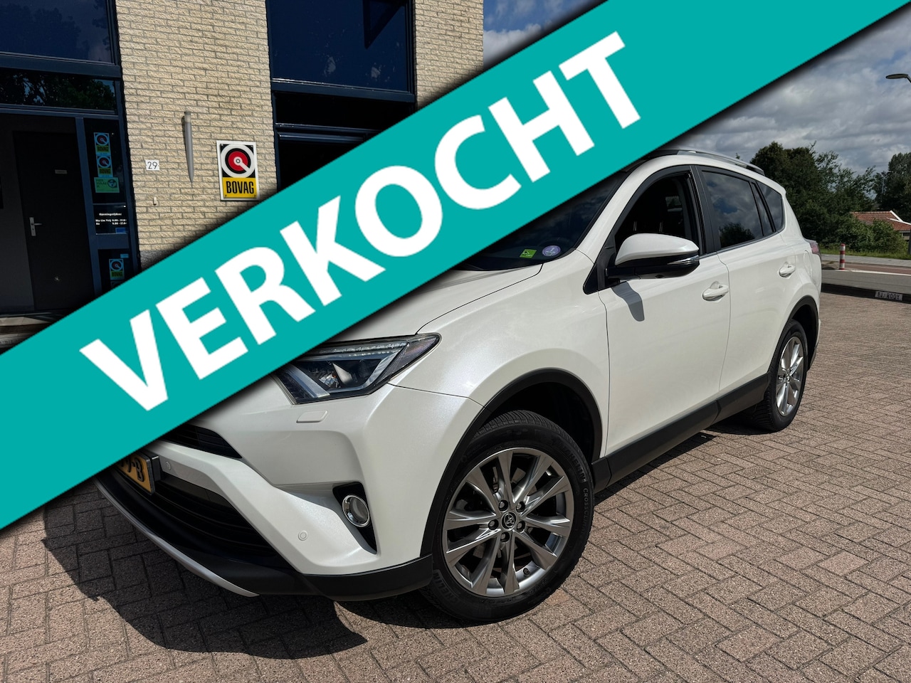 Toyota RAV4 - 2.5 Hybrid AWD Executive-trekhaak - AutoWereld.nl