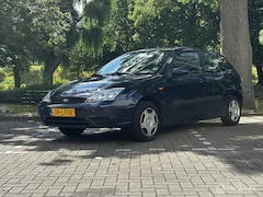 Ford Focus - 1.6-16V Cool Edition