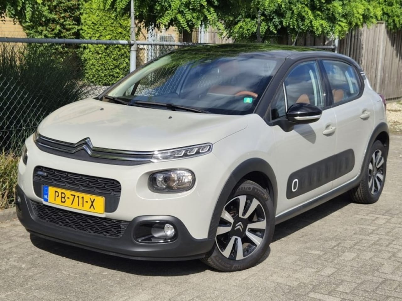 Citroën C3 - 1.2 Pure Tech SenS Shine/ Cruise/ Panorama Dak - AutoWereld.nl