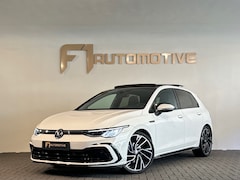 Volkswagen Golf - 1.5 eTSI R Line Pano|Sfeer|Dodehoek|Camera