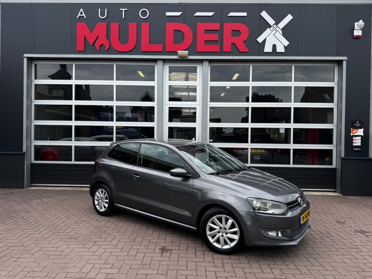Volkswagen Polo - 1.4-16V TRENDLINE / CRUISECONTROL / AIRCO / STOELVERW. / APK NIEUW! - AutoWereld.nl