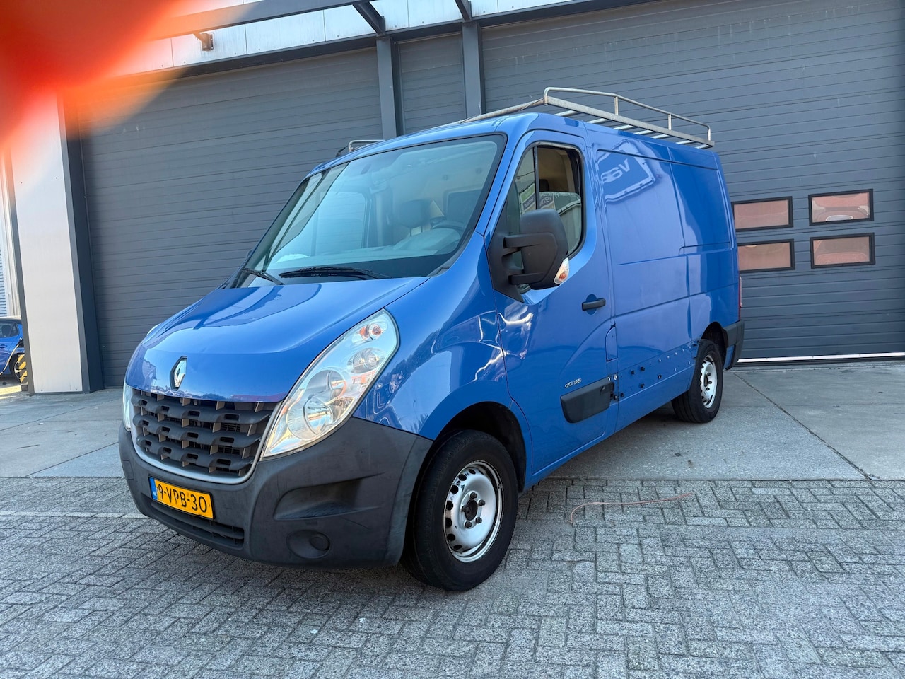 Renault Master - T28 2.3 dCi L1H1 T28 2.3 dCi L1H1 - AutoWereld.nl