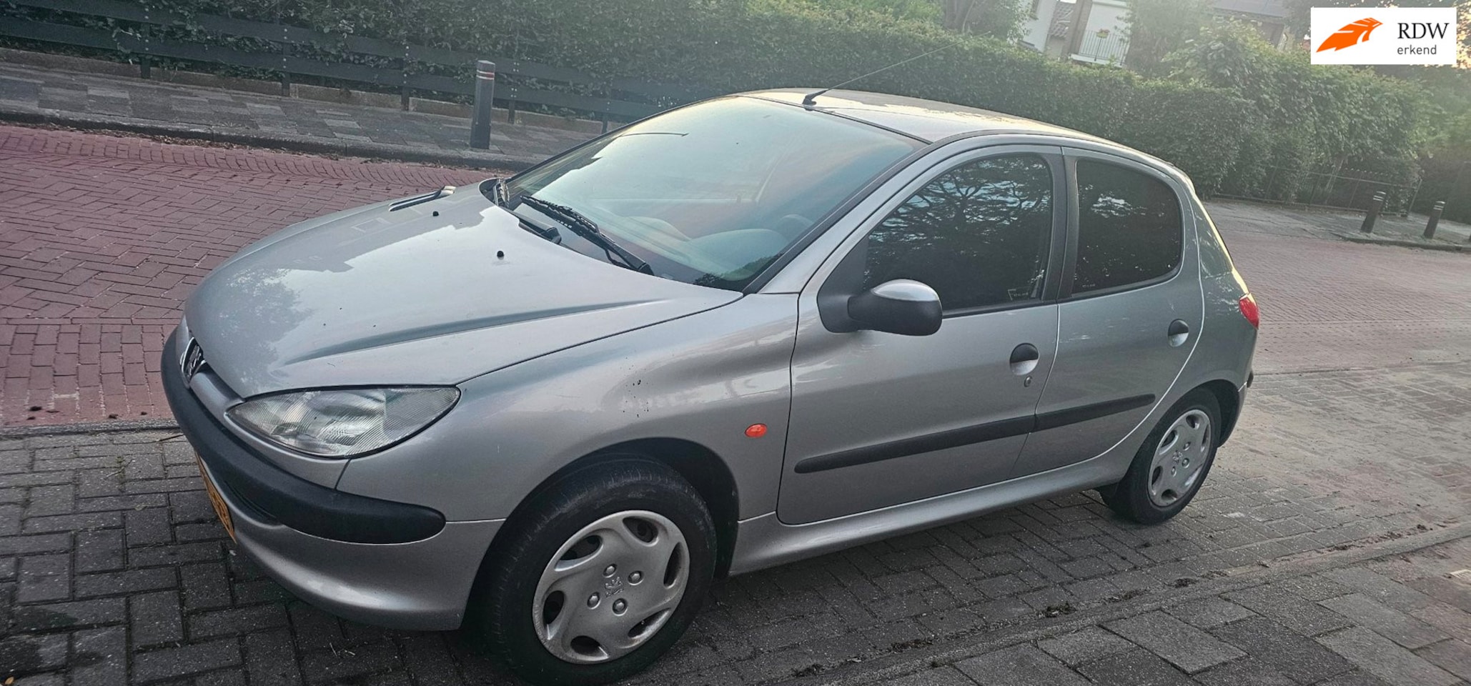 Peugeot 206 - 1.4 XT lage kms koppeling defect - AutoWereld.nl