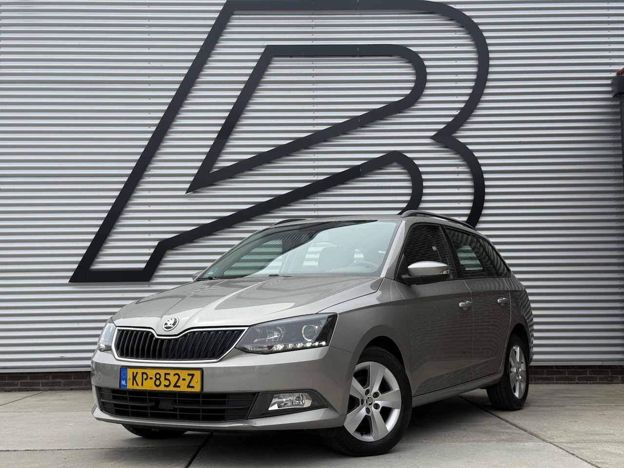 Skoda Fabia Combi - 1.2 TSI Ambition Business 1e Eigenaar|Navi|PDC|Airco|Cruise|Elek ramen|N.A.P|Nieuwe APK bi - AutoWereld.nl