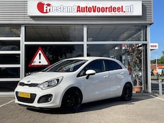 Kia Rio - 1.2 CVVT World Cup Edition /Cruise/Clima/Leder/Parkeersensoren/Trekhaak/2014/