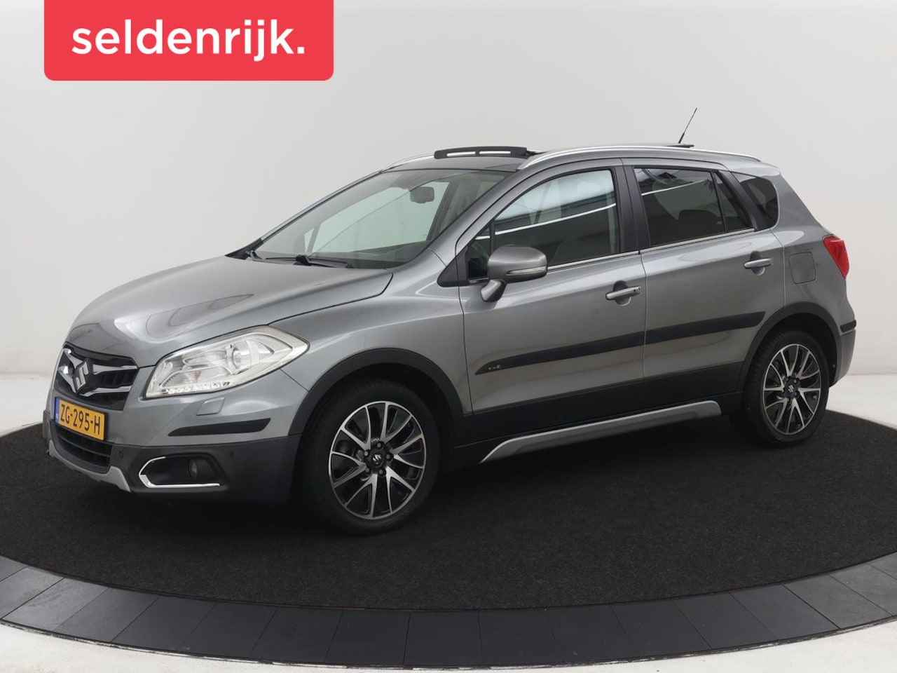 Suzuki SX4 S-Cross - 1.6 High Executive | Panoramadak | Trekhaak | Leder | Stoelverwarming | MirrorLink | Bi-Xe - AutoWereld.nl