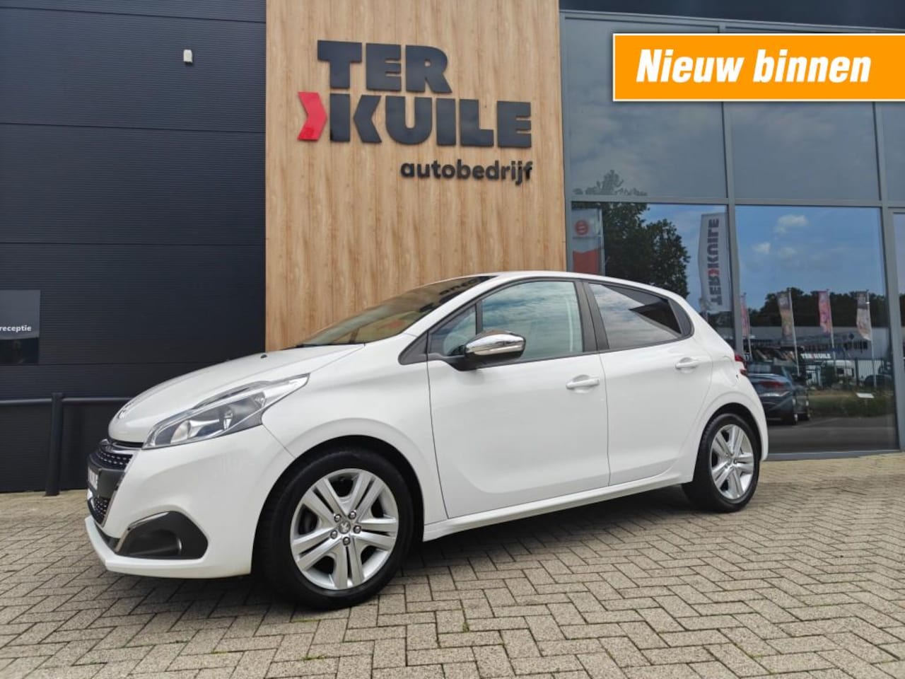 Peugeot 208 - 1.2 Vti Lage Km 2019 AIRCO Zeer netjes! - AutoWereld.nl