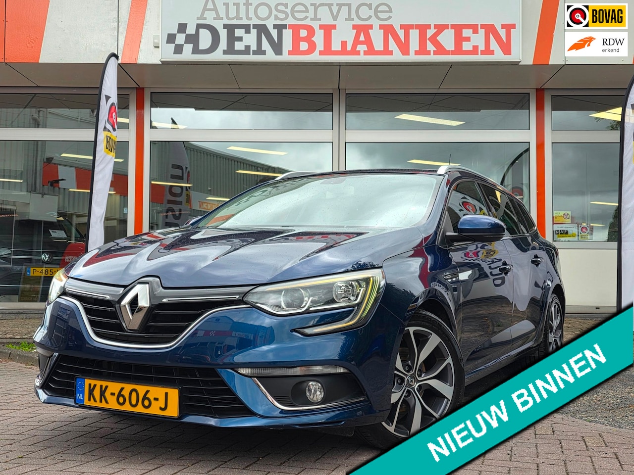 Renault Mégane Estate - 1.2 TCe Zen BJ.2016 / Navigatie / Climate Control / 17"Lmv / Trekhaak !! - AutoWereld.nl