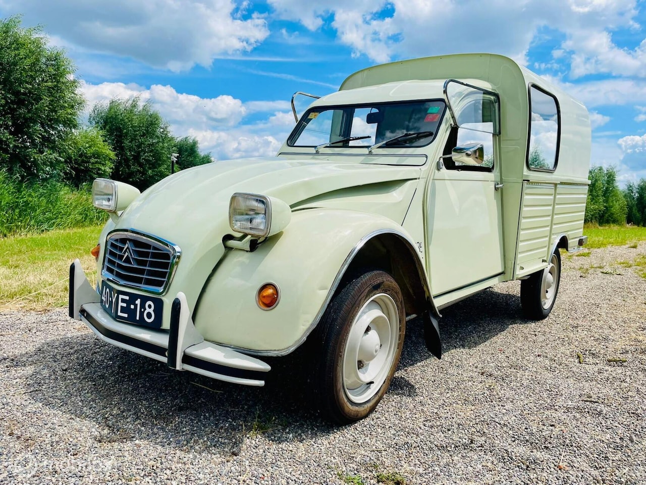 Citroën 2CV - AKS 400 - AutoWereld.nl