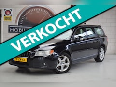 Volvo V70 - 2.5T MOOI, XENON, ALL-SEASON, NL-AUTO, GARANTIE