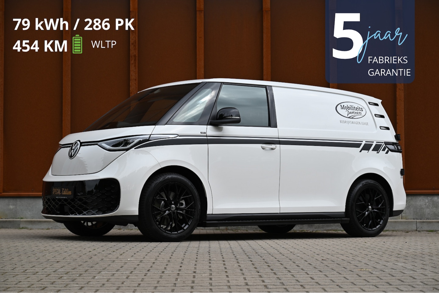 Volkswagen ID. Buzz Cargo - 79 kWh NEW White Edition 286pk GROOTSTE ACCUPAKKET 454 km - AutoWereld.nl
