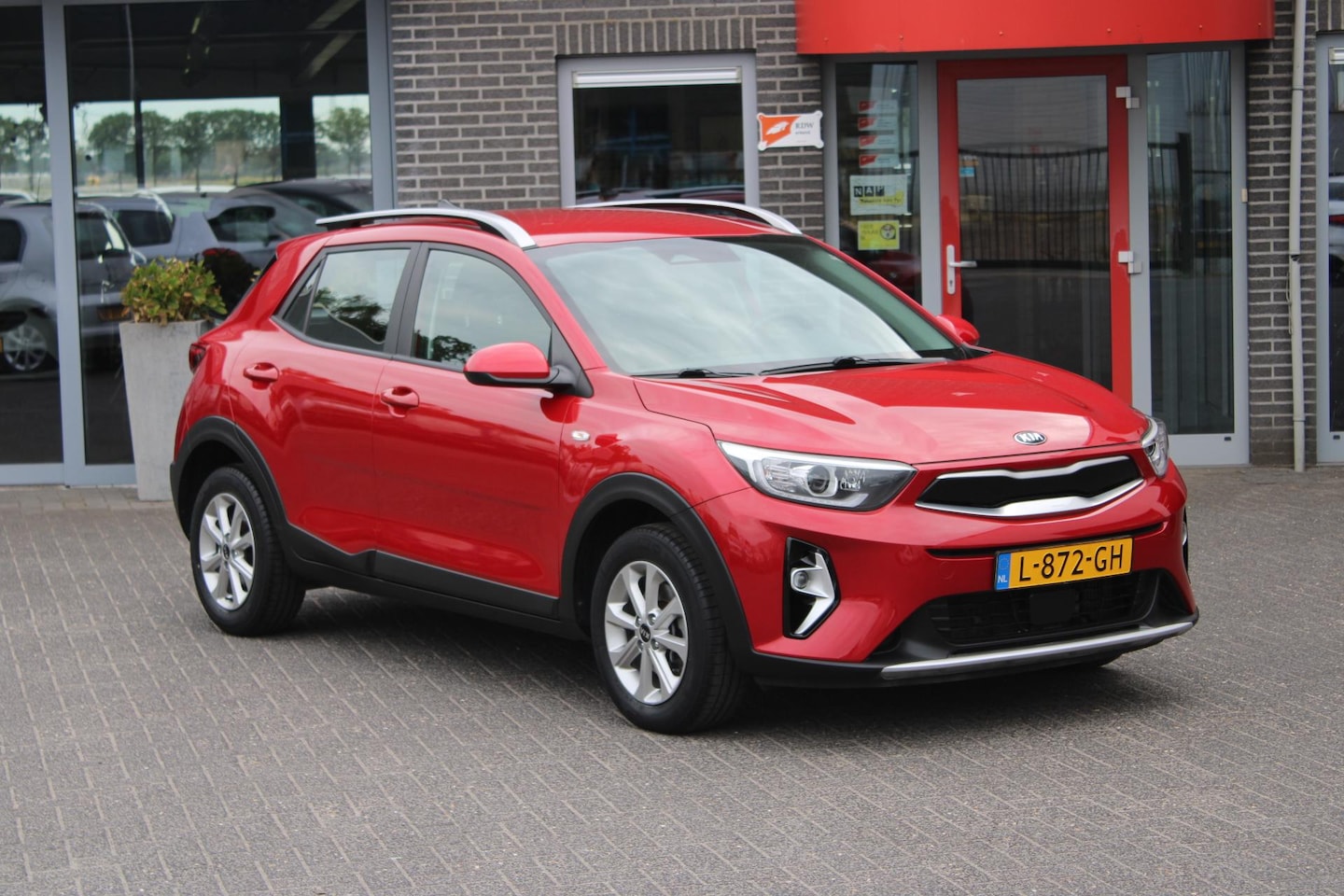 Kia Stonic - 1.0 T-GDi MHEV DynamicLine Clima/Navi/Camera/Dealer onderhoud!! - AutoWereld.nl