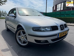 SEAT Toledo - 1.8-20V Executive BJ 2004 AIRCO/LEER/SPORTVELGEN/ APK NIEUW/ZEER NETJES