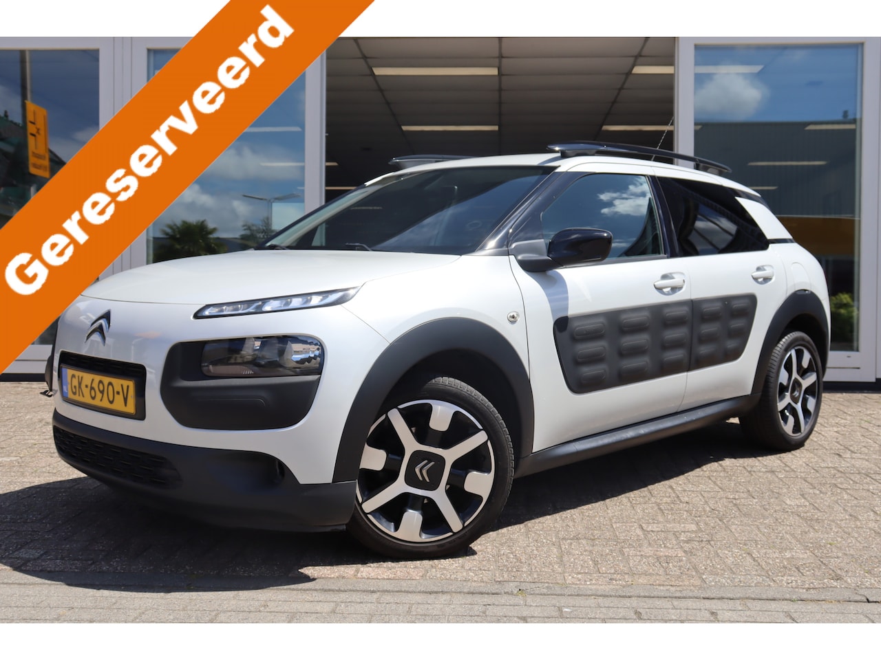 Citroën C4 Cactus - 1.2 e-VTi , Automaat,(Export Of Handel) Climate, Cruise, Camera A, PDC A, NAVI, Prijs Voor - AutoWereld.nl