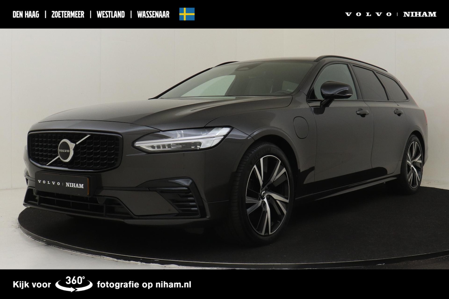 Volvo V90 - T6 PLUG-IN HYBRID AWD PLUS DARK *LONG RANGE!* -HARMAN/KARDON|CAMERA|KINDERZITJES|PRIVACY.G - AutoWereld.nl