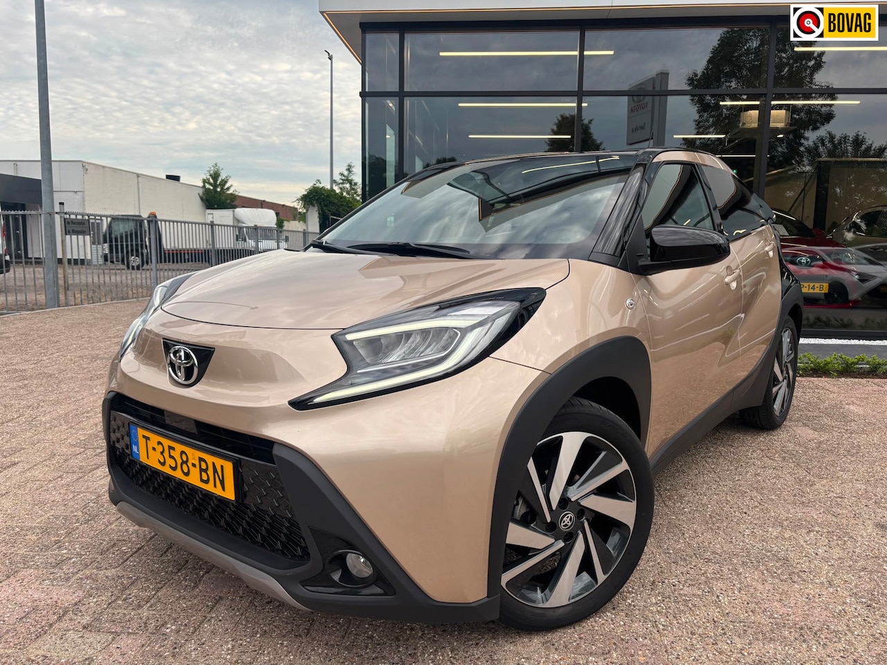 Toyota Aygo X - 1.0 VVT-i MT Envy|Trekhaak - AutoWereld.nl