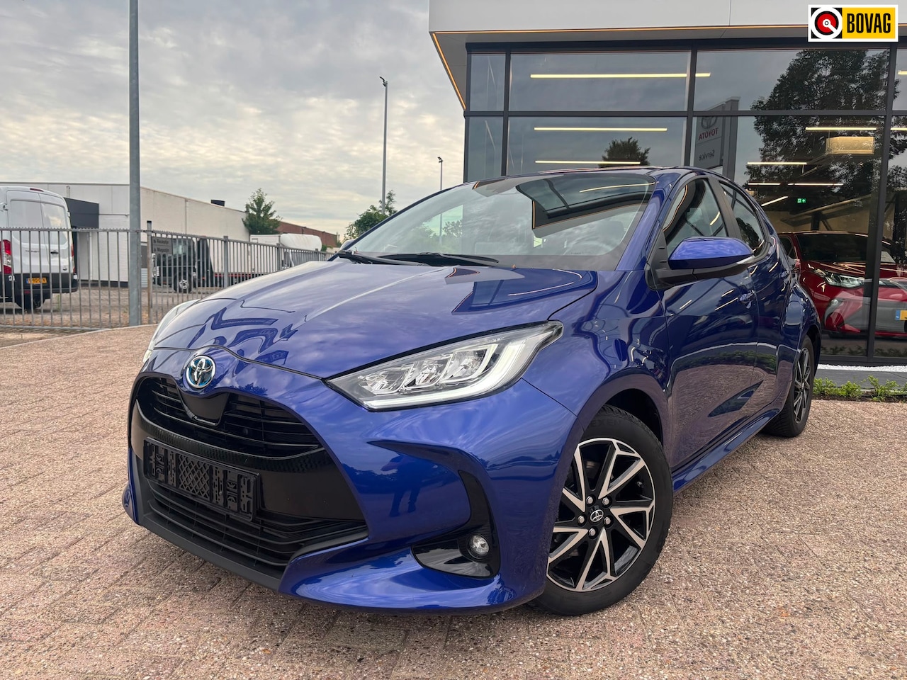 Toyota Yaris - 1.5 Hybrid Dynamic|Stoelverwarming|LED - AutoWereld.nl