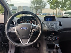Ford Fiesta - 1.0 Style Ultimate AIRCO/PDC/CRUISE/NAVI