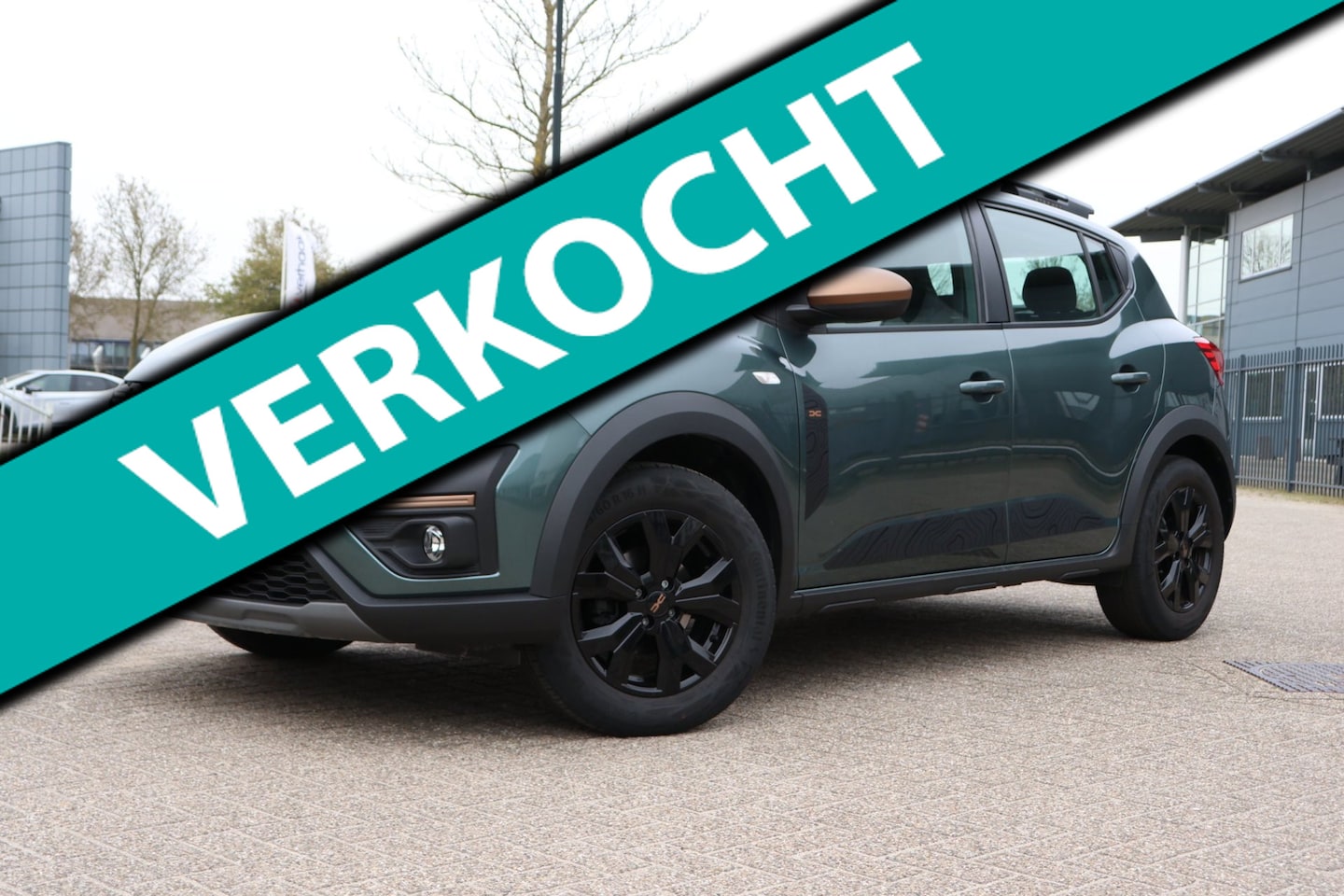 Dacia Sandero Stepway - Dacia Sandero Stepway 1.0 TCe Extreme (2024) | 15.000 km | - AutoWereld.nl