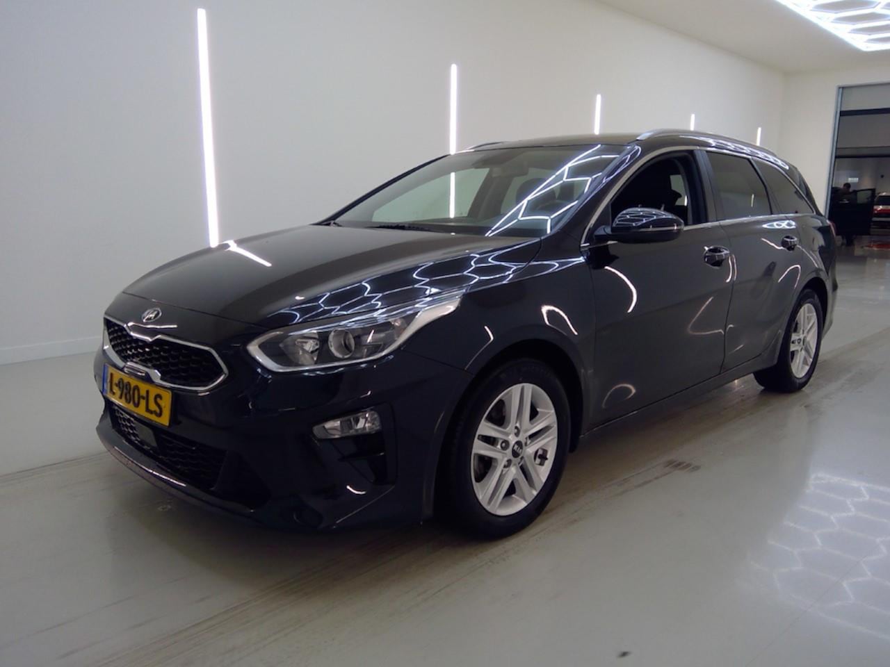 Kia Cee'd Sportswagon - Ceed 1.0 T-GDi Dynamic PlusLine / Camera / Clima / Navigatie / Stoelverwarming - AutoWereld.nl