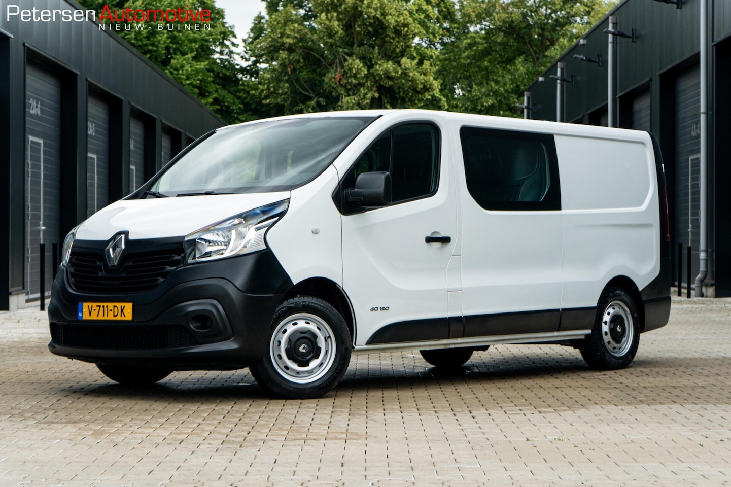 Renault Trafic - bestel 1.6 dCi T29 L2H1 DC Comfort - AutoWereld.nl