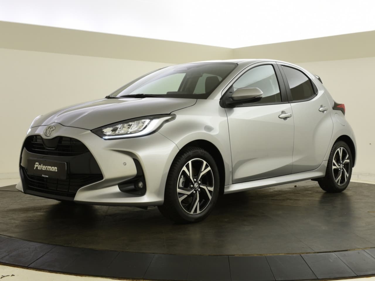 Toyota Yaris - 1.5 Hybrid 115 Style | Blindspot | PDC | AndroidAuto/Carplay - AutoWereld.nl