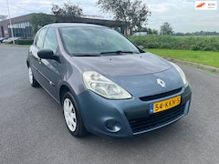 Renault Clio - 1.2 Special Line, 5drs, Airco, Navigatie, Elektr ramen, Radio CD speler, Geen import