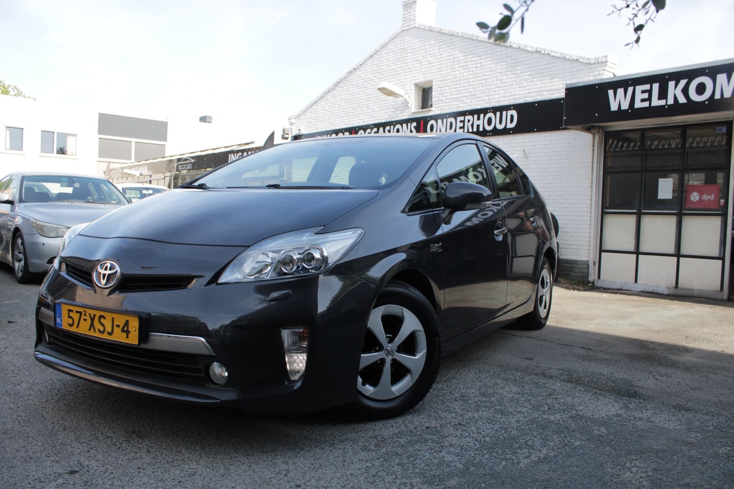 Toyota Prius - 1.8 Plug-in Dynamic Business / Navi / Camera / CruiseControl - AutoWereld.nl