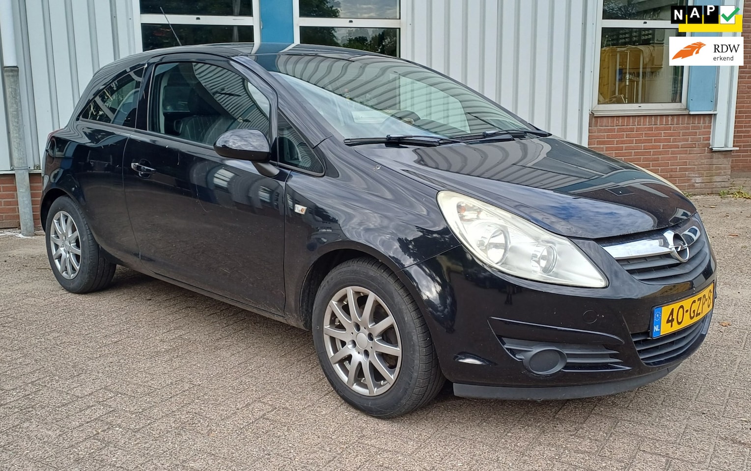 Opel Corsa - 1.4-16V Business Airco ,cruise,APK July 2027 - AutoWereld.nl
