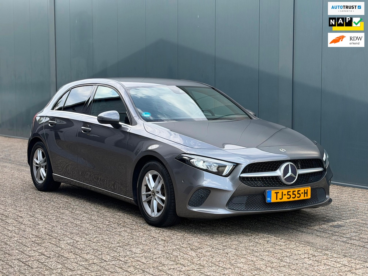 Mercedes-Benz A-klasse - 200 Widescreen | Camera | StoelVW | LED | NAP! - AutoWereld.nl