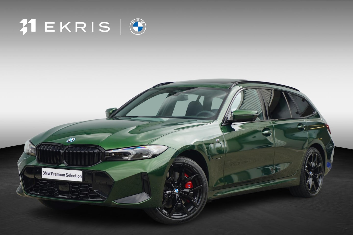 BMW 3-serie Touring - 330e | M Sportpakket Pro | Panoramadak | Harman Kardon | Driving Assistant Professional | - AutoWereld.nl