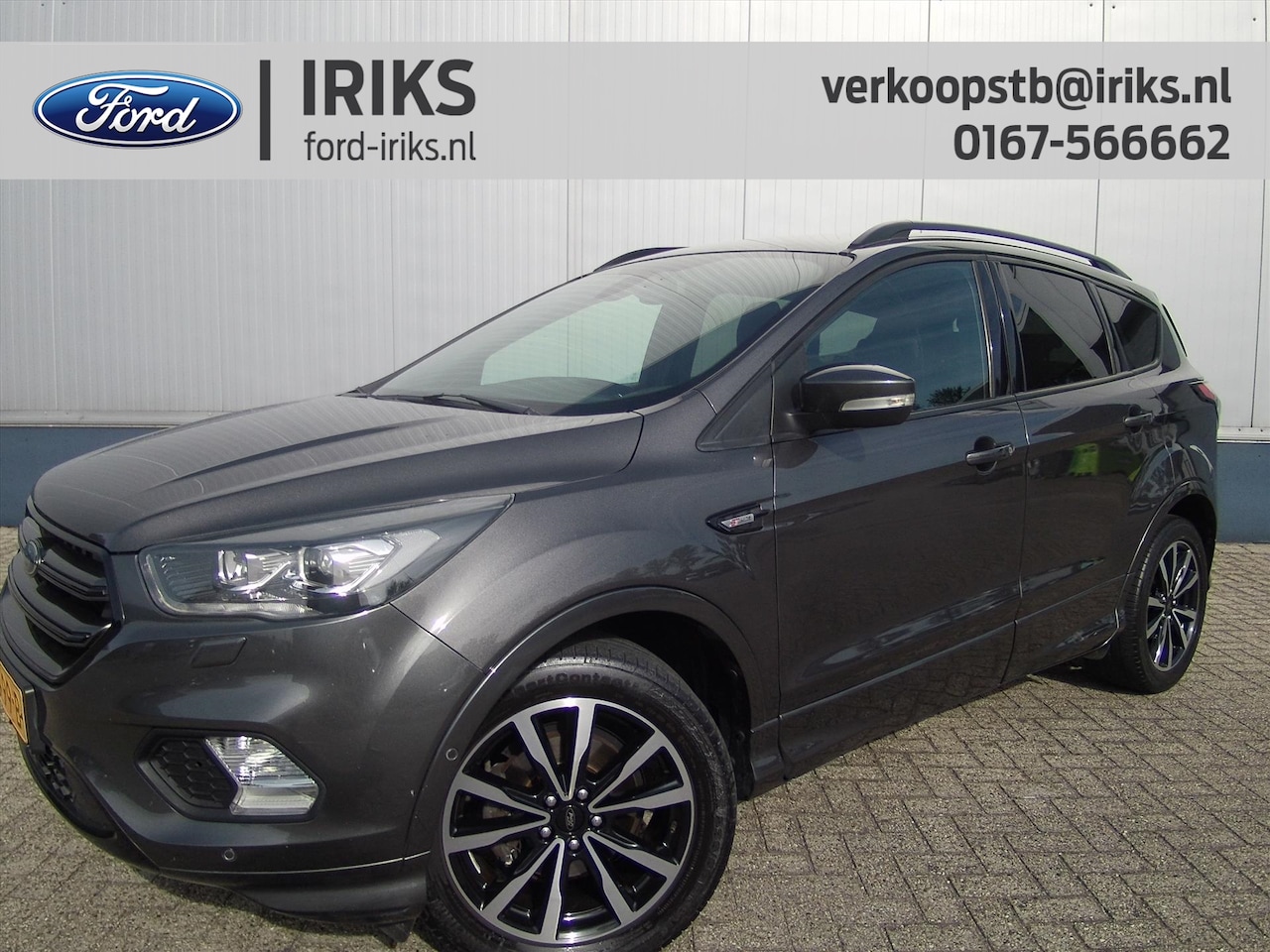Ford Kuga - 1.5 EcoBoost 150PK 2WD ST Line / Trekhaak wegklapbaar - AutoWereld.nl