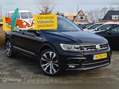 Volkswagen Tiguan - 1.5 TSI AUTOM. Highline Business R | Pano-dak | Trekhaak