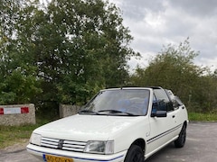 Peugeot 205 - 1.1i CJ