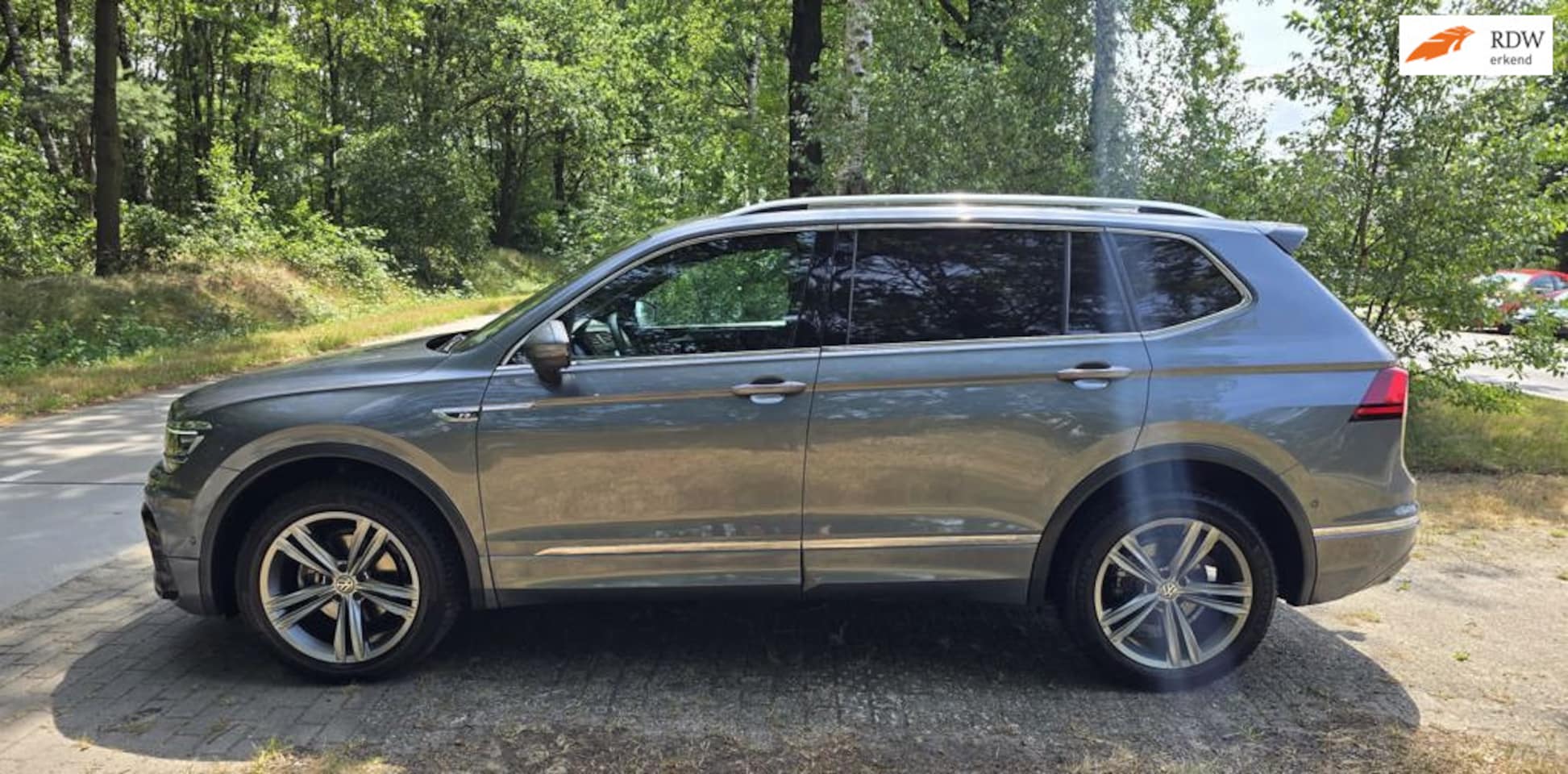 Volkswagen Tiguan - All space Grijs kenteken - AutoWereld.nl