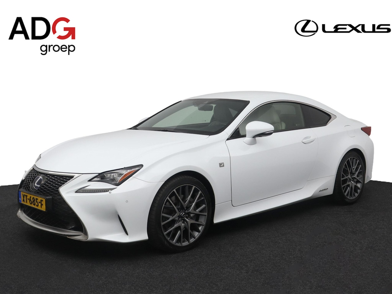 Lexus RC - 300h F SPORT Line | Dealeronderhouden | DAB | Parkeersensoren | Adaptief sportonderstel | - AutoWereld.nl