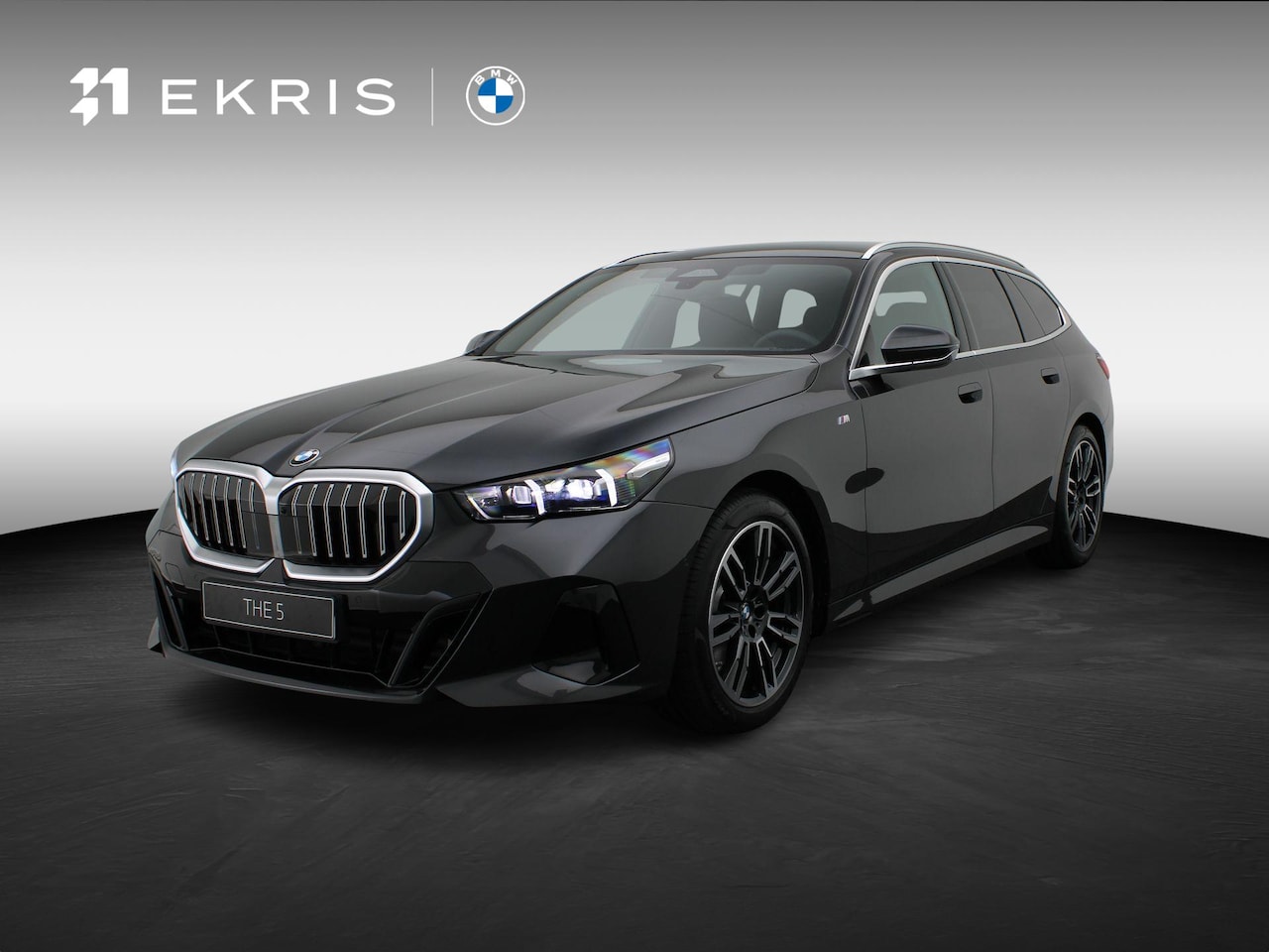 BMW 5-serie Touring - 520i | M Sportpakket | Panoramadak | Harman Kardon | Trekhaak | Driving Assistant Plus - AutoWereld.nl