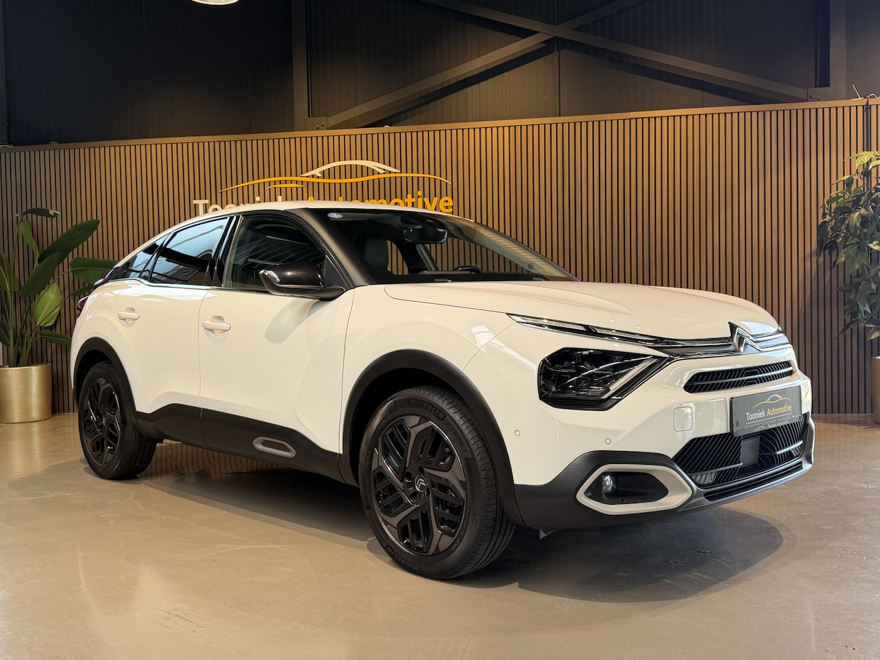 Citroën C4 - 1.2 Puretech Shine automaat | - AutoWereld.nl