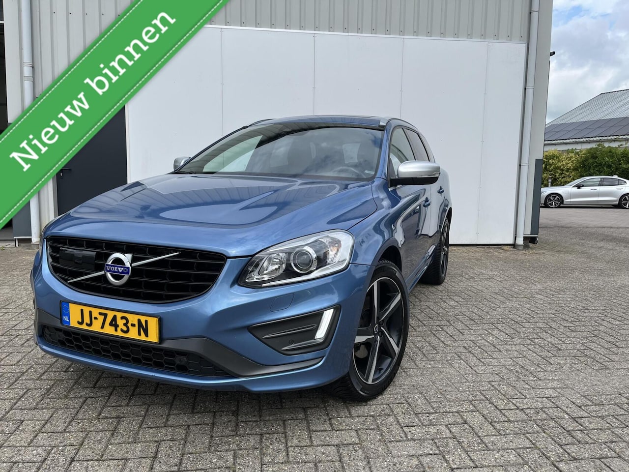 Volvo XC60 - 2.0 T6 R-Design|AWD|20"|ACC|standkachel|Pano|el.bed.st|PAS V/A - AutoWereld.nl