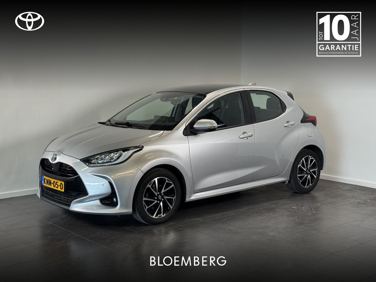 Toyota Yaris - 1.5 Hybrid 115 Style Limited |  Panoramadak | Head-up display | Parkeersensoren | - AutoWereld.nl