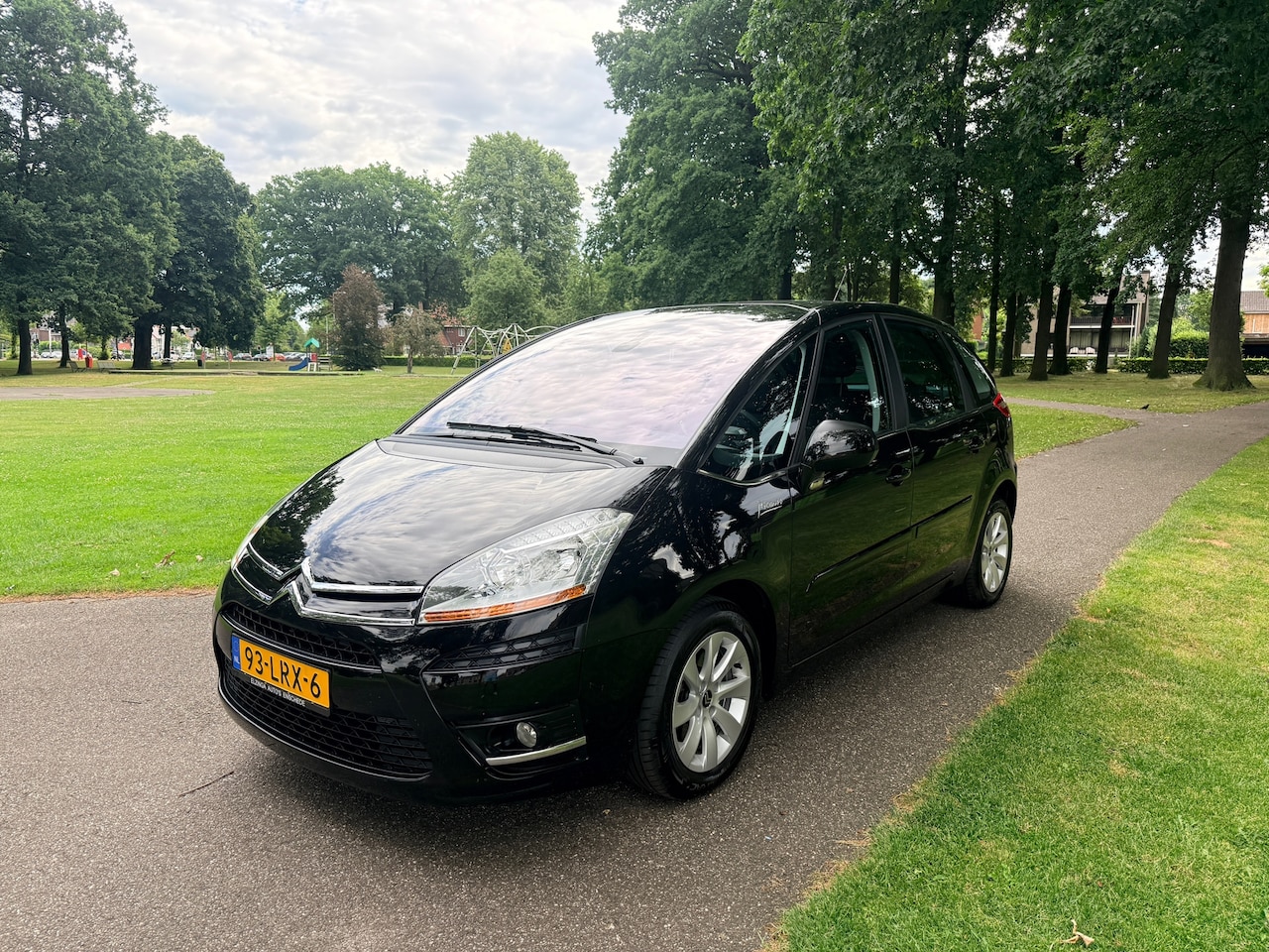 Citroën C4 Picasso - 1.6 Business Lage km stand EERSTE EIGENAAR - AutoWereld.nl