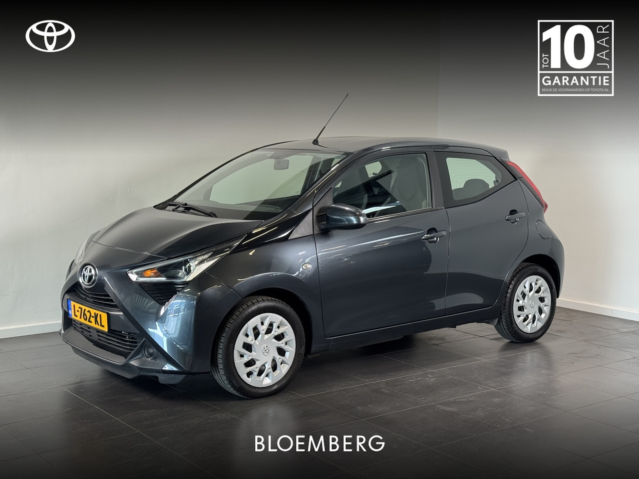 Toyota Aygo - 1.0 VVT-i x-play | Achteruitrijcamera | Airco | CarPlay | - AutoWereld.nl