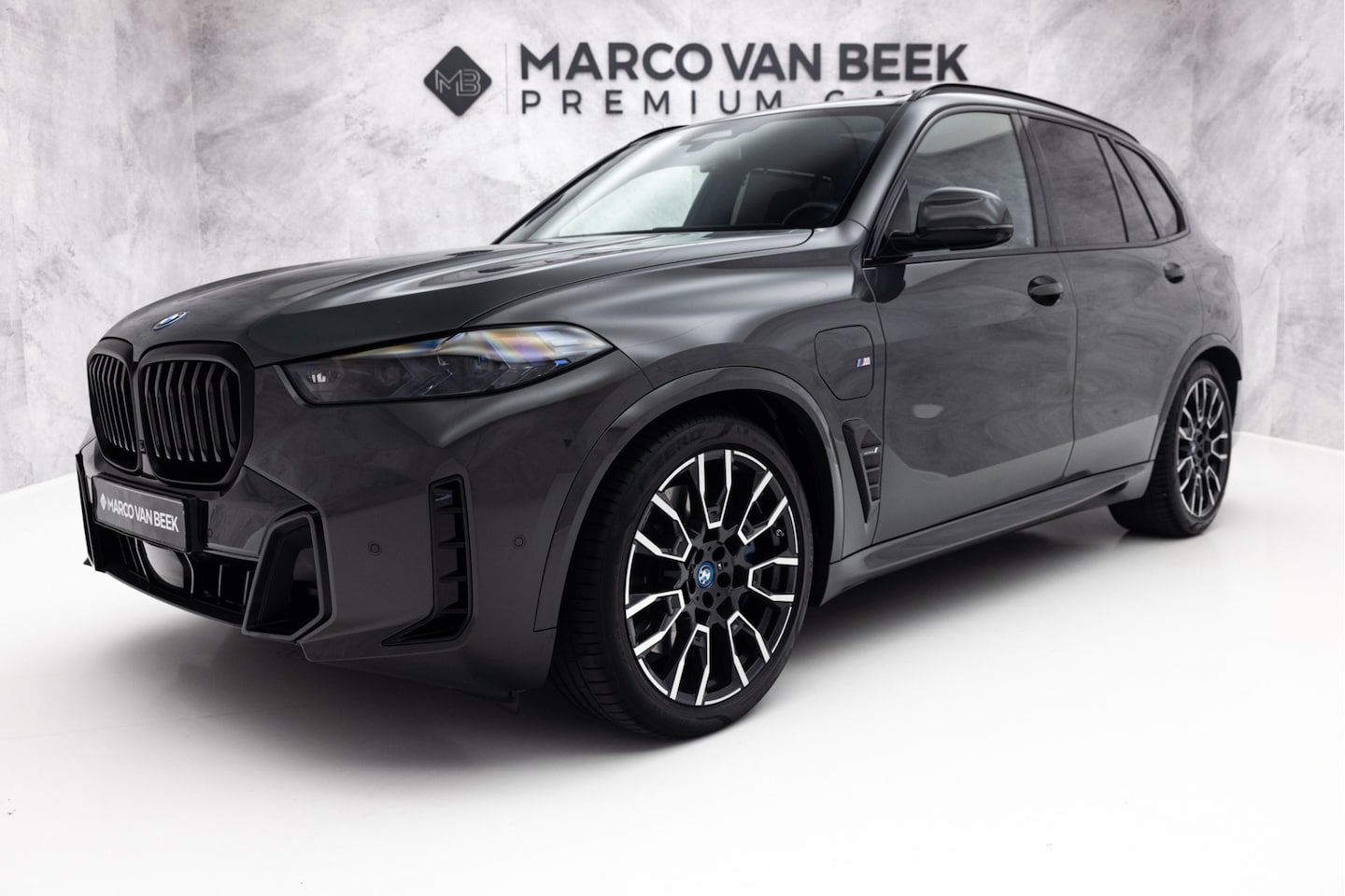 BMW X5 - xDrive50e | M-Sport Pro | Pano Sky-L | Dravit | M-Stoel | Bowers & Wilkins - AutoWereld.nl
