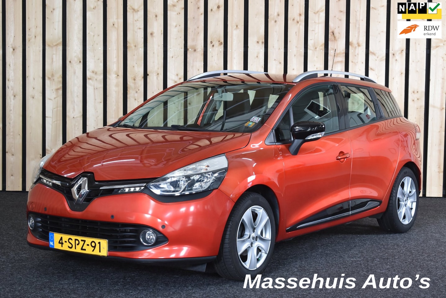 Renault Clio Estate - 0.9 TCe Expression 70dkm 1e eig. Trekhaak Airco Navi Cruise PDC Nwe APK - AutoWereld.nl