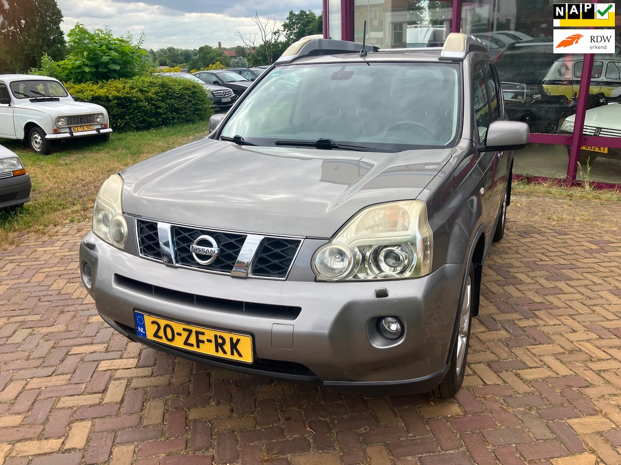 Nissan X-Trail - 2.5 LE 4WD 2.5 LE 4WD - AutoWereld.nl