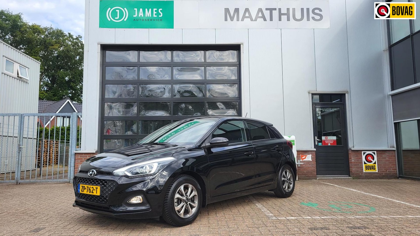 Hyundai i20 - 1.0 T-GDI Comfort navigatie + camera-Trekhaak. - AutoWereld.nl