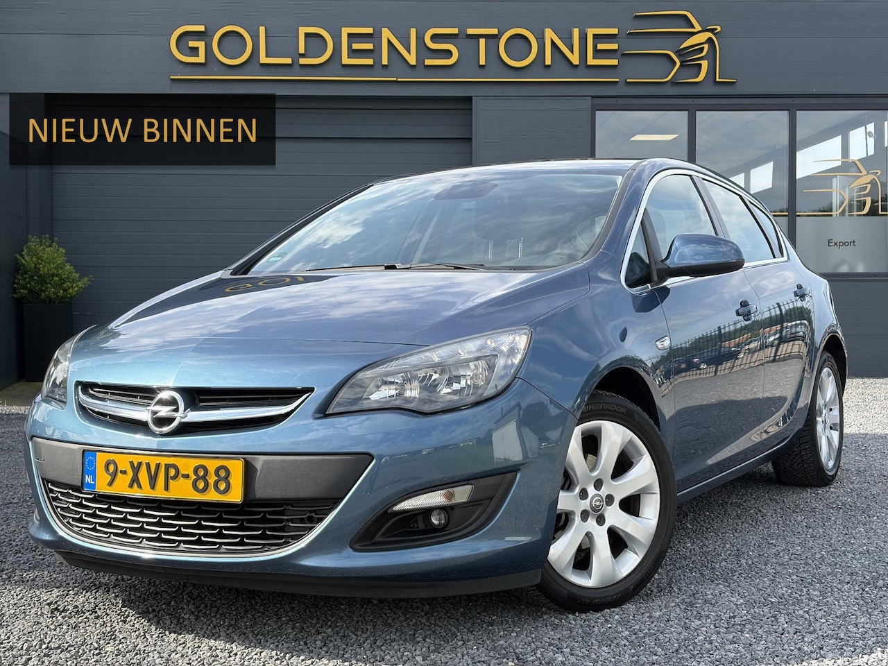 Opel Astra - 1.4 Turbo Blitz 1e Eigenaar,Trekhaak,120pk,Navi,Dealer Onderhouden,6 Bak,Pdc,Lm velgen,N.A - AutoWereld.nl
