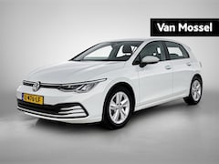 Volkswagen Golf - 1.0 TSI Life 110 PK | VERWACHT | APPLE CARPLAY | STOEL-STUURWIELVERWARMING | PARKEERSENSOR